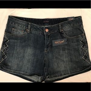 RED CAMEL NWT SIZE JUNIOR 15 DENIM SHORTS